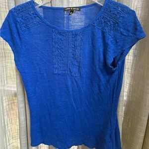 Womans M shirt Cable & Gauge Royal Blue Short Sleeve Crochet Trim lace line top